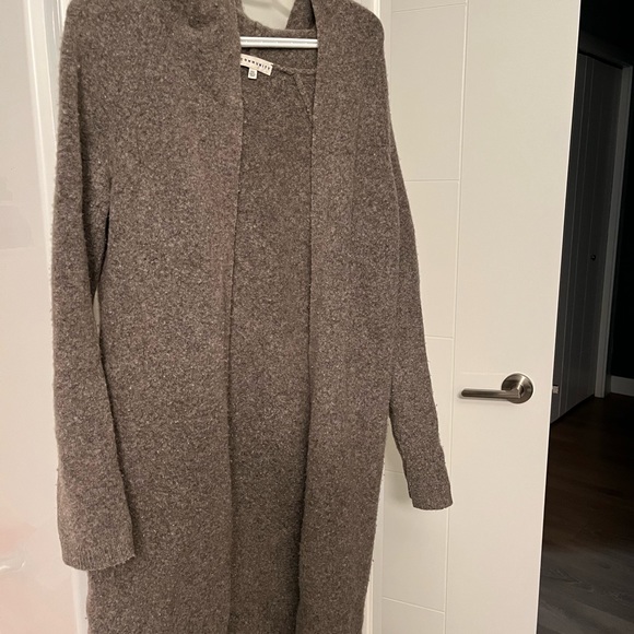 Aritzia community wool cardigan - Picture 3 of 4